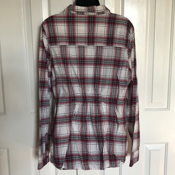 Maurices Tops - MAURICE’S 🌲 GATHERED REAR WAIST PLAID SHIRT 16-18